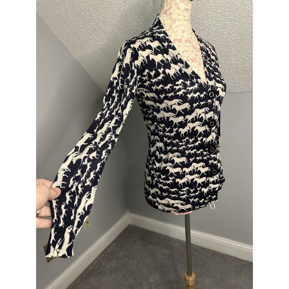 *FIRM* Tory Burch Wool Horse Equestrian Print Big Button Cardigan Small READ - Picture 2 of 8